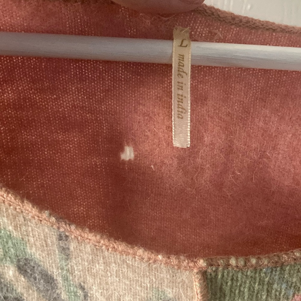 ASO Rory Gilmore Sweater - Picture 3 of 5